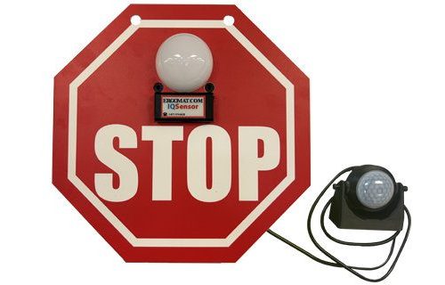 IQ avec éclairage sur panneau ARRÊT de 30 cm